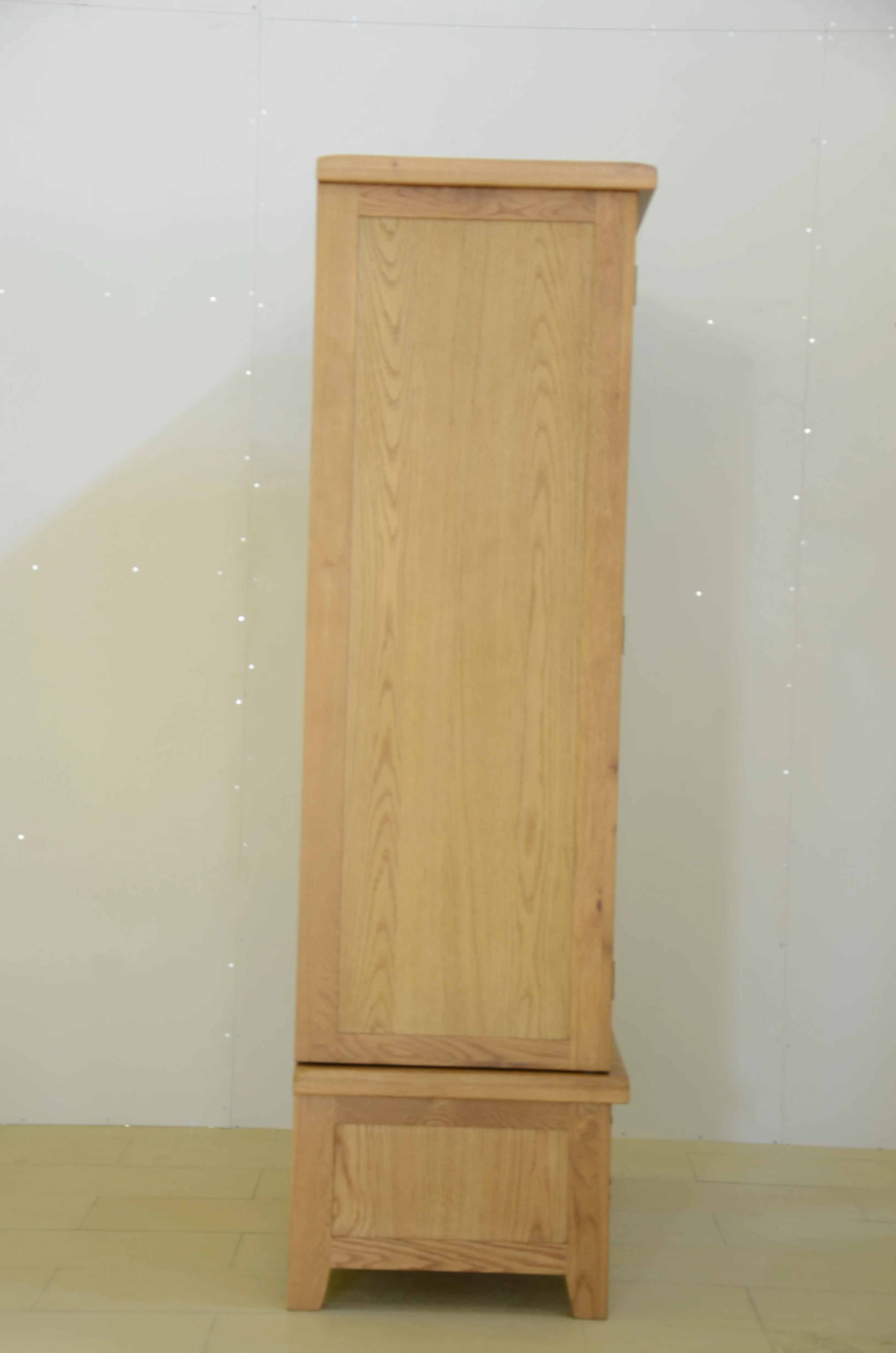 TRIPPLE WARDROBE WITH DRAWERS