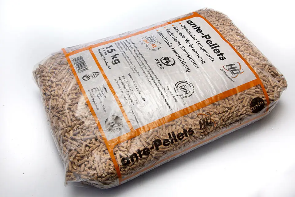 GRADE Top Europe Wood Pellets 15 kg Wood Pellet Din plus/EN plus-A1 Wood