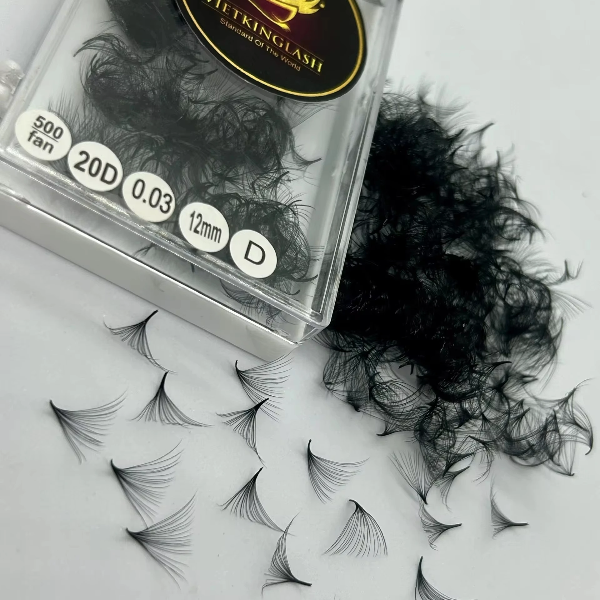 Wholesale 20D Short Stem 12mm 15mm Premade Fans Eyelash Extensions Custom Logo Russian Lash Extensions for Salons