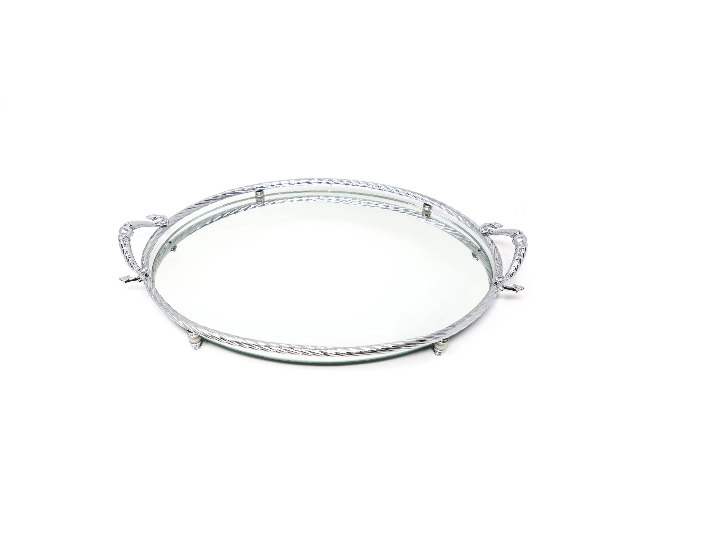 Aluminium Made Leaf Design Christmas Serving Tray Platter For Hotel Restaurant Table Top Fruits Serving Use Metal Tray In Gold