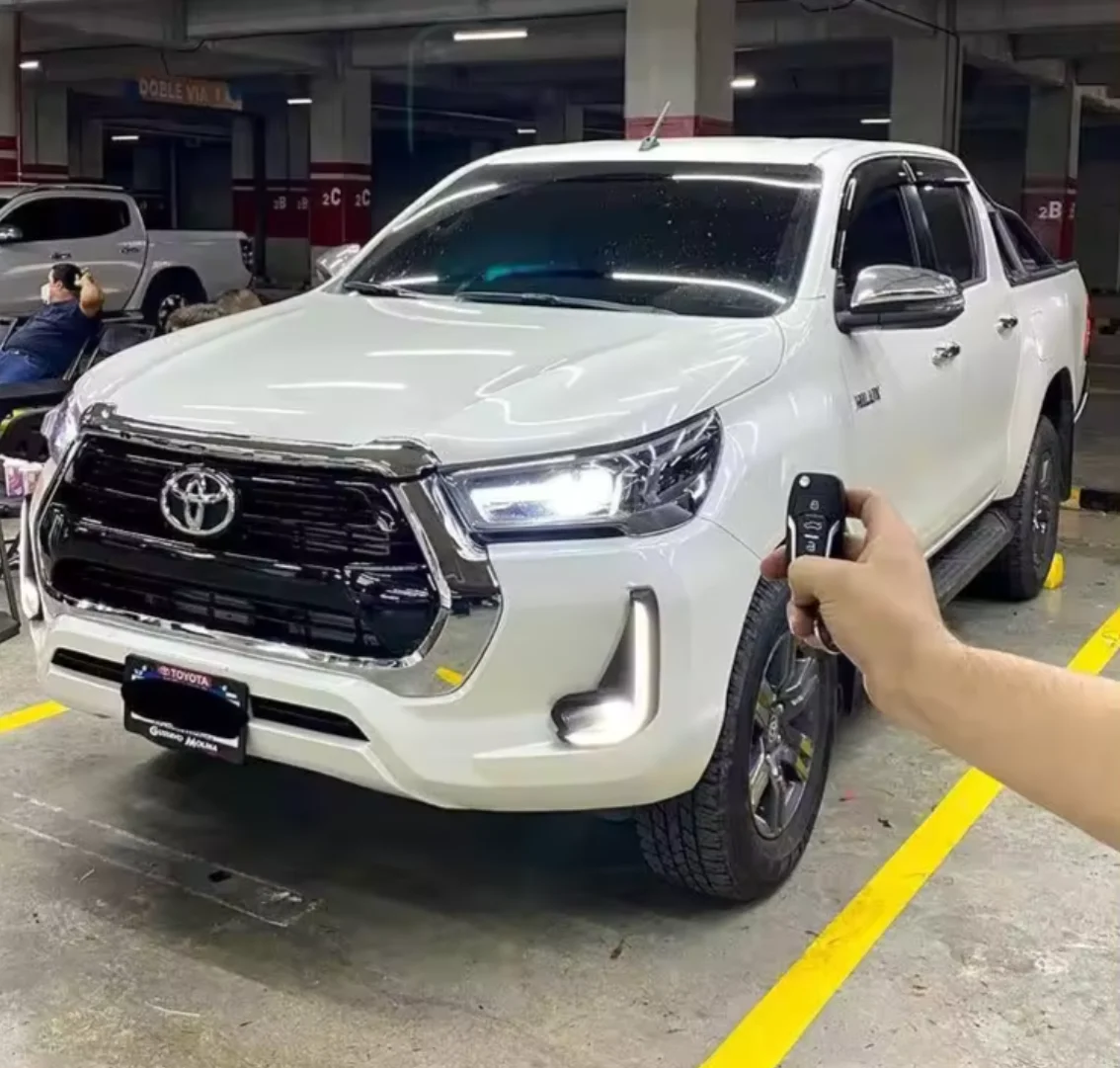 For 2020 2021 2022 2023 2024 Vehicles Used Cars Toyota Hilux diesel pickup 4x4 in Used Cars