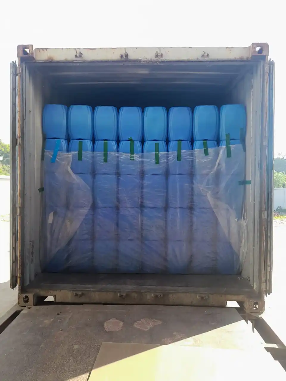 Peroxide Hydrogen for Pools H2O2 Hydrogen - peroxide 50% only available in india