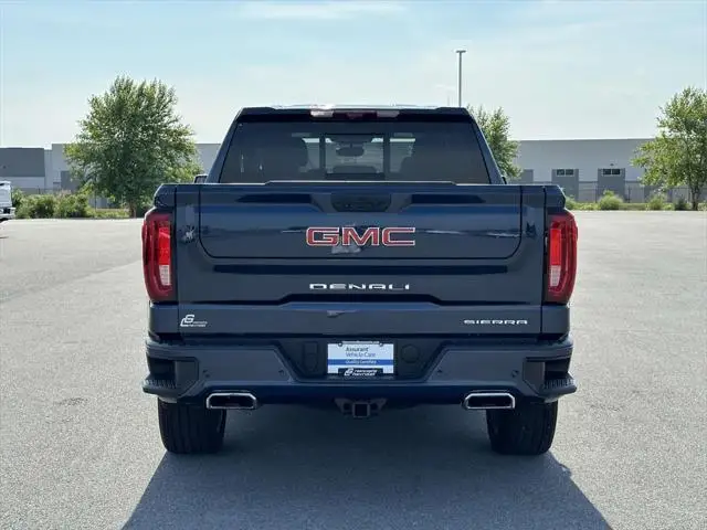 Подержанный 2022 GMC Sierra 1500 Denali