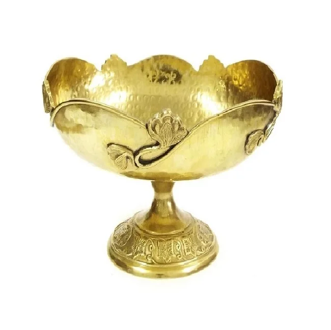 Premium Handmade Organic Fruit Bowl Basket Heart Shape Gold Plated Food Organizer Holder Metal for Home Hotels Wedding Tabletop