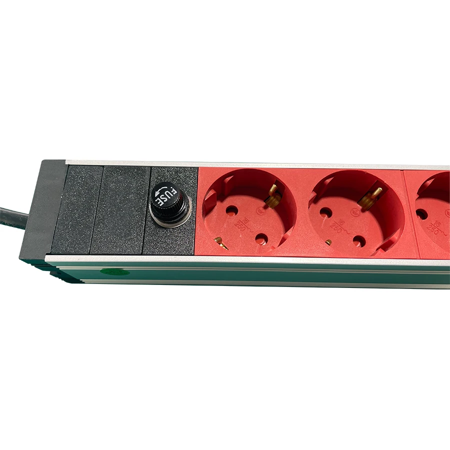 19inch Rack Mount PDU with 8 Euro Schuko Sockets to Euro Schuko Plug