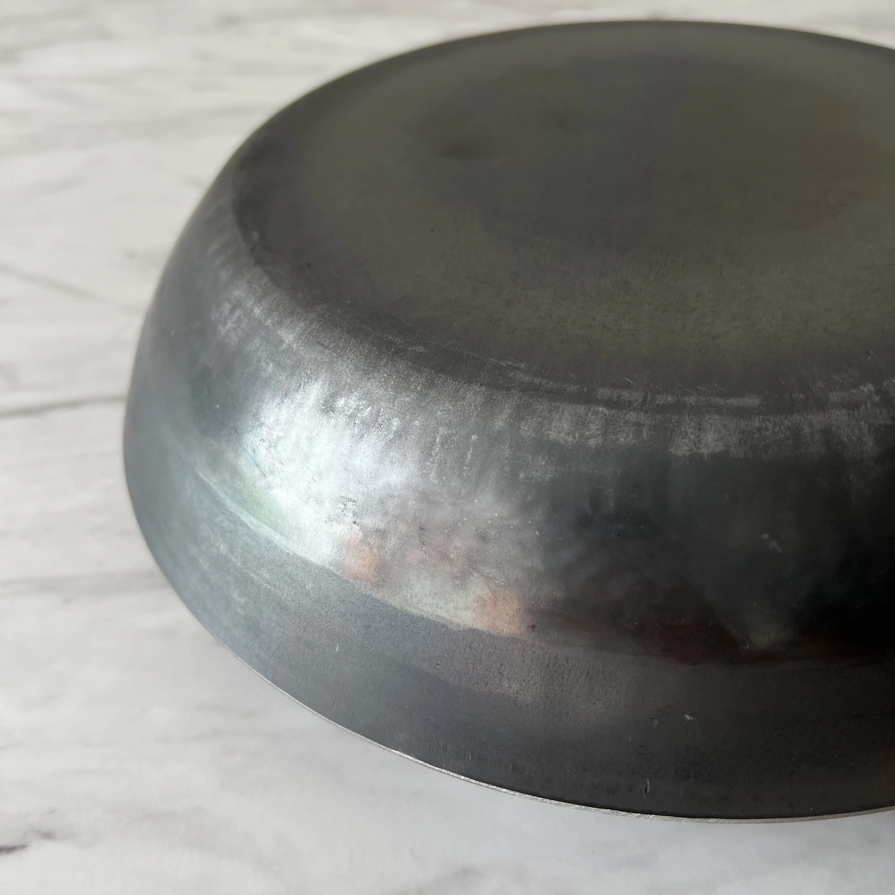 Японская глубокая сковорода Tsukumo из кованой стали 27 см без покрытия сделано в Японии