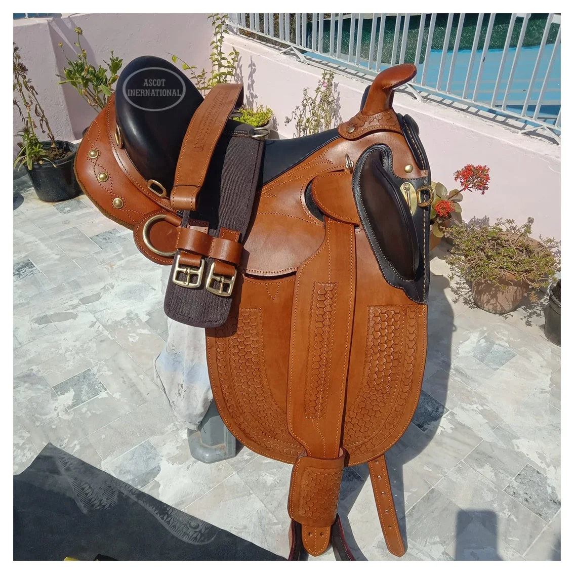 New design Leather Australian stock saddle endurance for horse riding with adjustable girth accessories wholesale