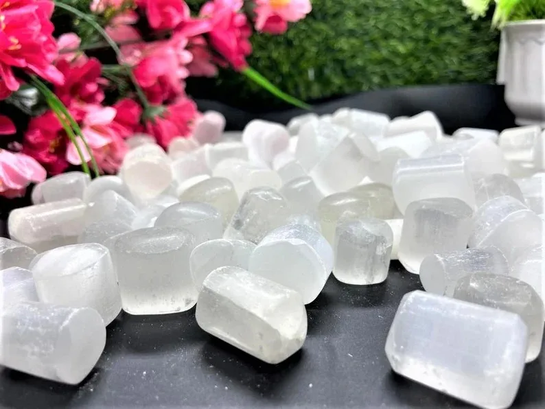 Standard Quality White Selenite Tumbled Stone For Spiritual Connection Wholesale Healing Gemstone Selenite Crystal Tumble Stones