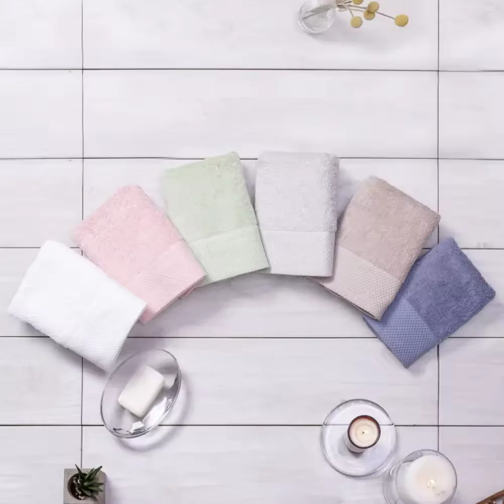 Top Quality Extra Large Super Soft Hotel Towel with Embroidered Logo for Luxury Hotels