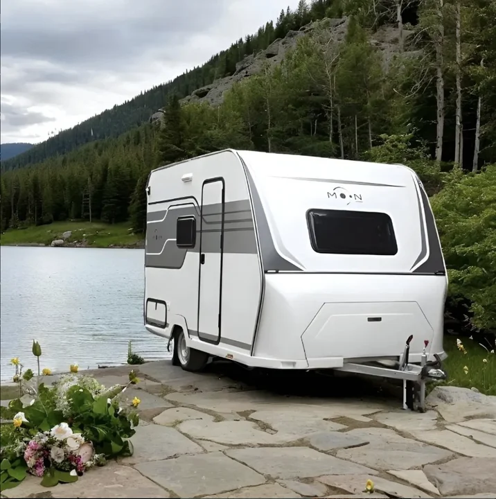 Galvanized Steel Movable 4WD Camping Trailer Household RV Off-Road Caravan For Outdoor Camping Teardrop Camper Trailer