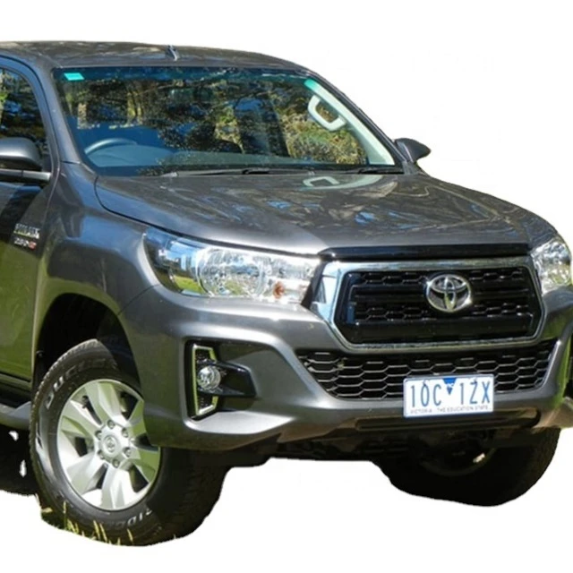 toyota hilux (6).jpg