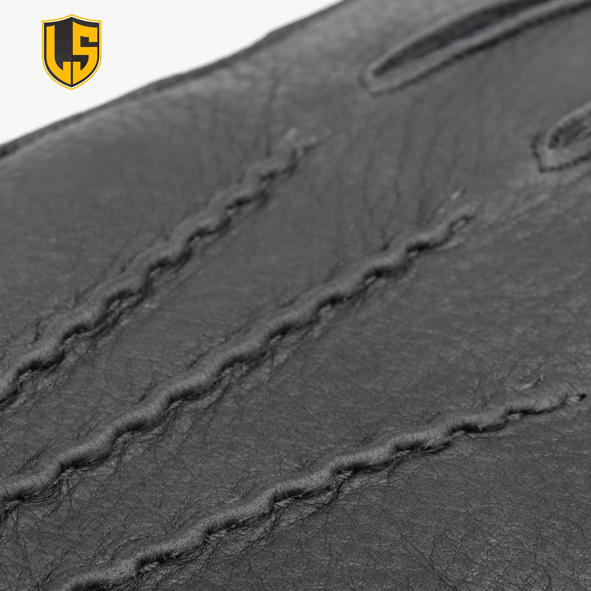 Men Gloves Black Color Winter Warm Touch Screen Windproof  goat leather Leather Gloves Fashion leather Gloves