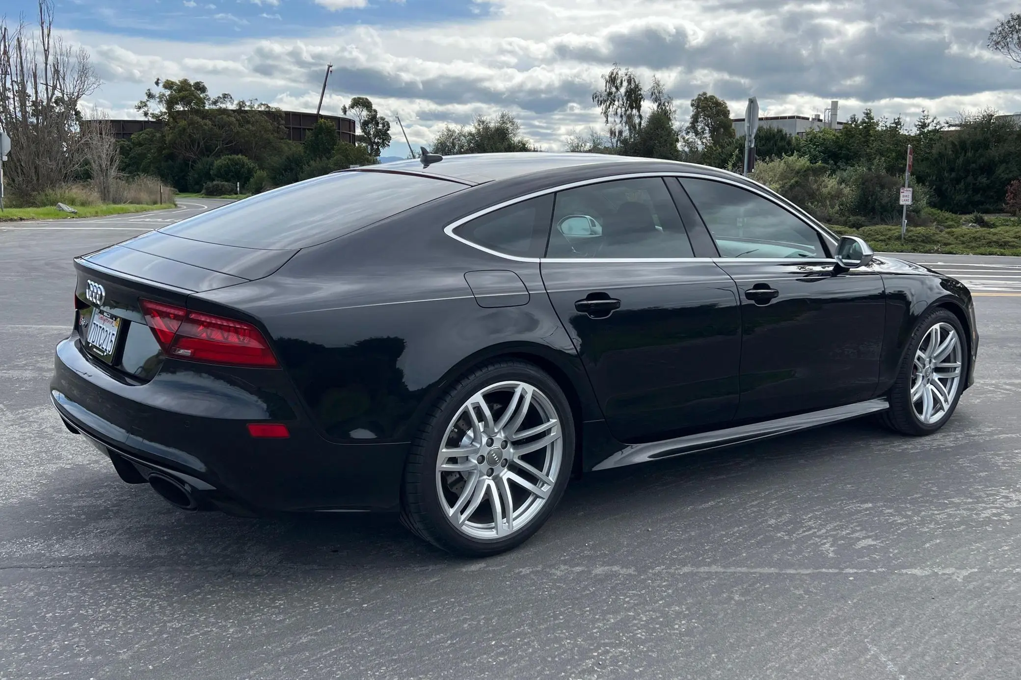 Лидер продаж Used_Cars 2014 Audis-RS7 V-8-AWD с двумя турбинами продажа немодифицированных автомобилей
