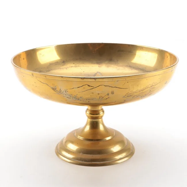 Premium Handmade Organic Fruit Bowl Basket Heart Shape Gold Plated Food Organizer Holder Metal for Home Hotels Wedding Tabletop