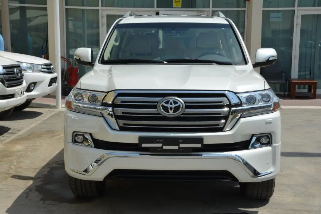 USED CAR Toyoter Land Cruiser Double Cab VDJ79 Pickup Diesel 4.5L, 100% Perfectly Working, Accident-Free, 1 Year Warranty.
