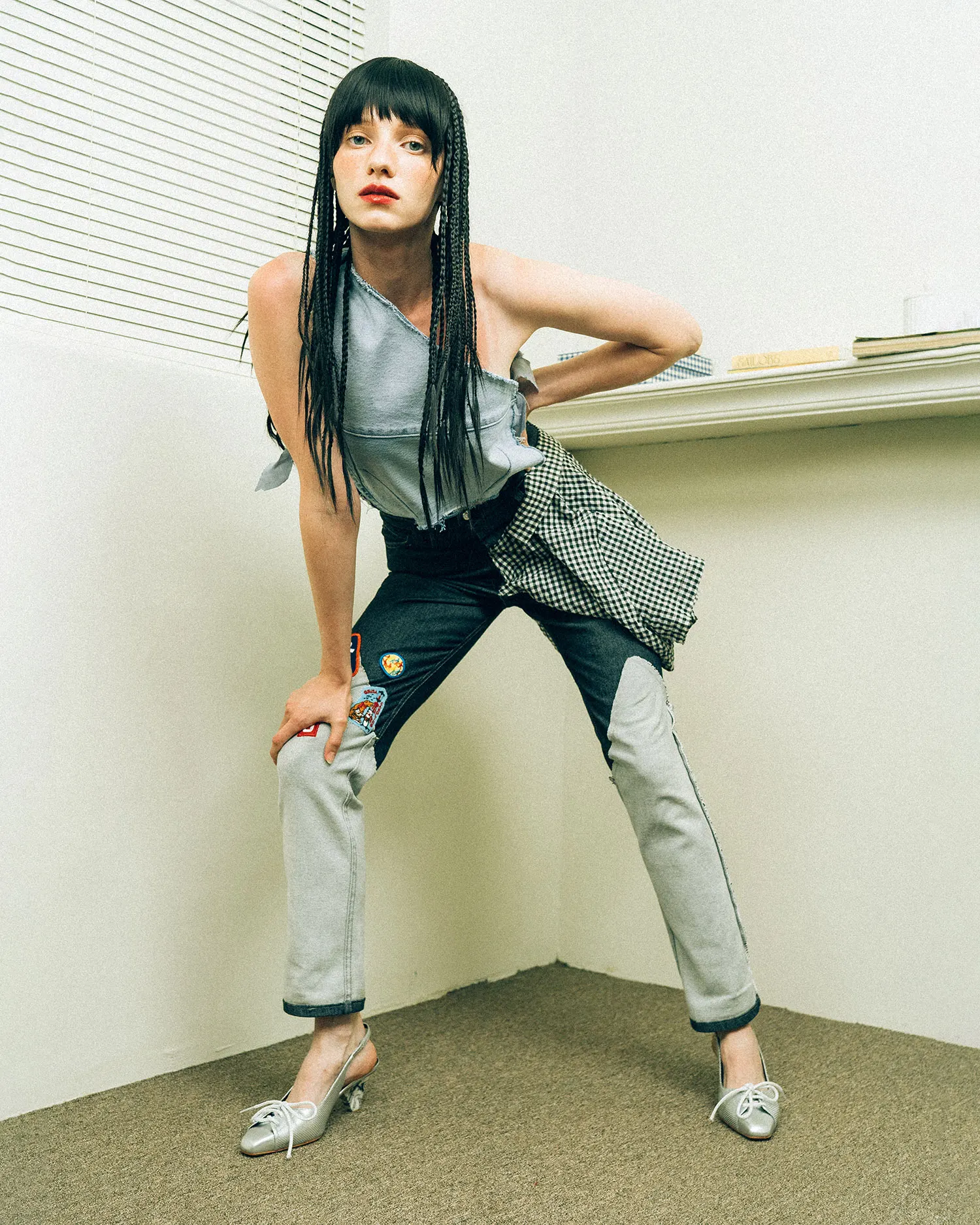 NUOSMIQ KIWY Шлепанцы черные/цвета слоновой кости/Серебристые корейские модные товары 2024 новое поступление