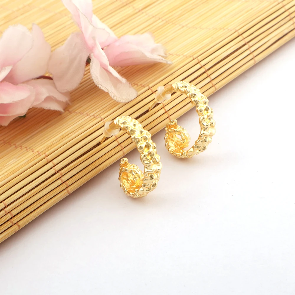 Gothic jewelry gold tone snake design designer texture serpent stud hoops solid brass gold plated animal jewelry snake earrings