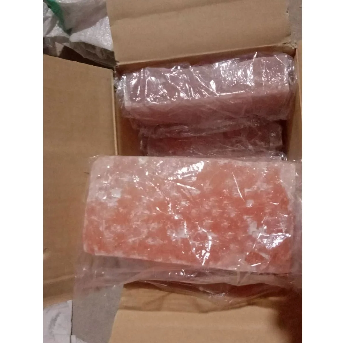 100% Pure Himalayan Rock Salt Bricks Size:20x10x5cm (1 Side Natural) Available in High Quality