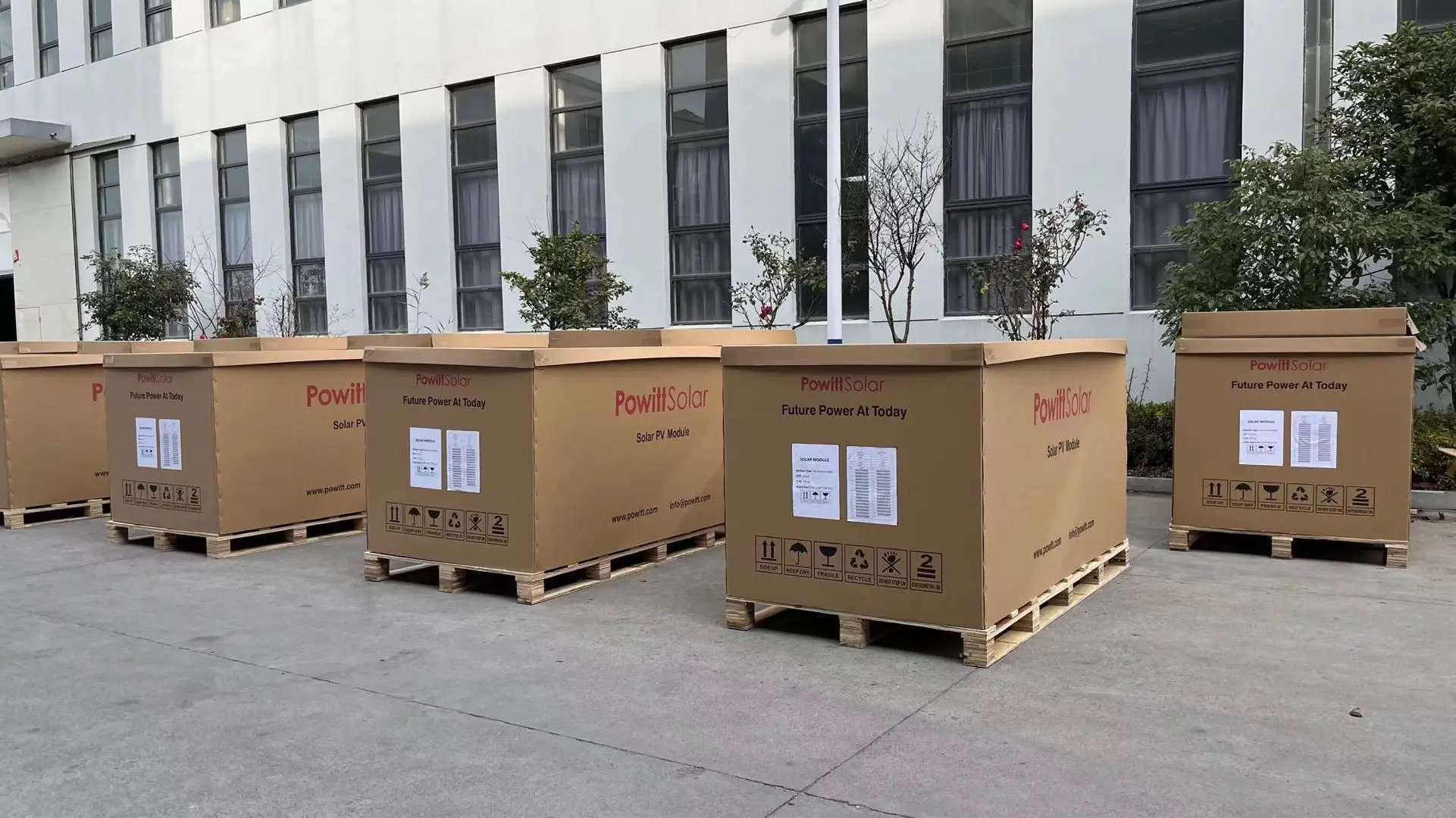 Powitt Tier 1 Mono595W-605W 210mm sotcks Powitt High Effciency A Grade CE TUV ISO  technology hot sale solar panel