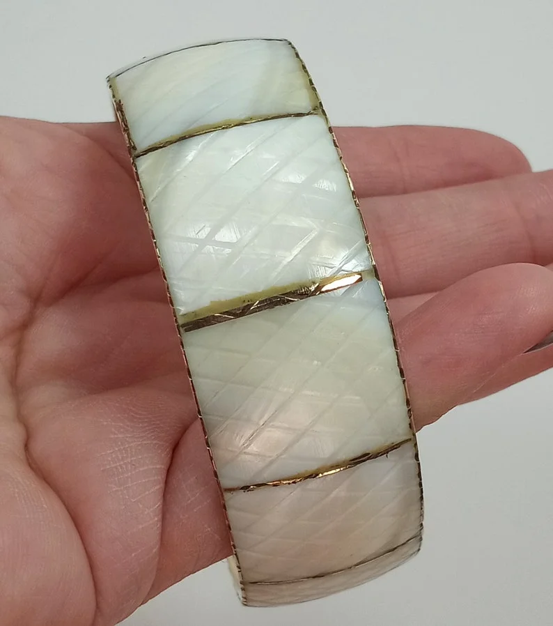 Modern Polished Metal Sculpture Handmade Resin Brass Bangle for Gifts or Keepsakes