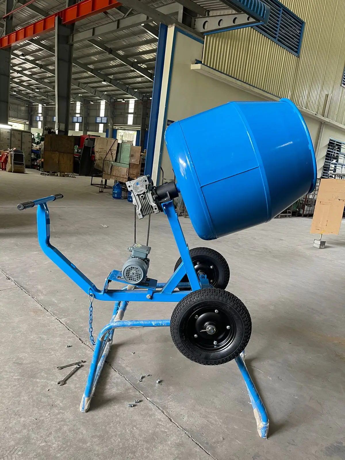 HIGH QUALITY Portable and Light MIni Cement Mixer Gas Powered Cement Mixer Machine Construction Machinery