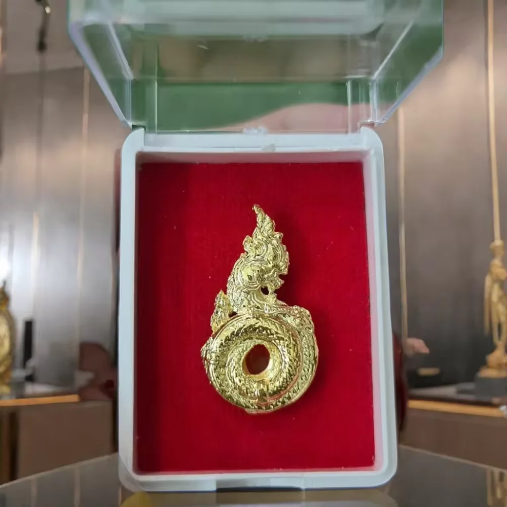 Thai amulet for Wealth Serpent