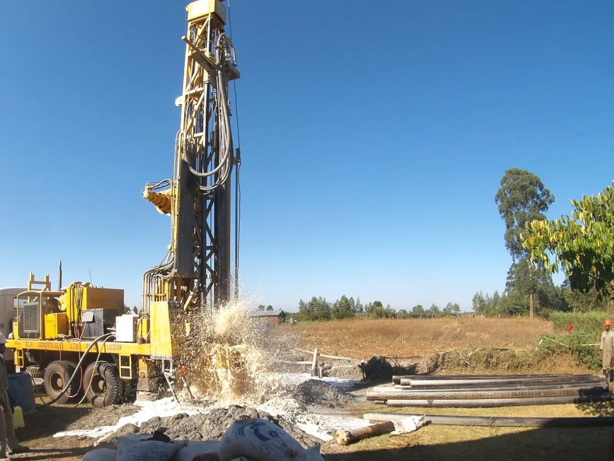 HIGH QUALITY SUNROCK -PDTHR -300  FOR WATER WELL DRILLING MANUFACTURERS FROM INDIA EXPORTED WORLDWIDE