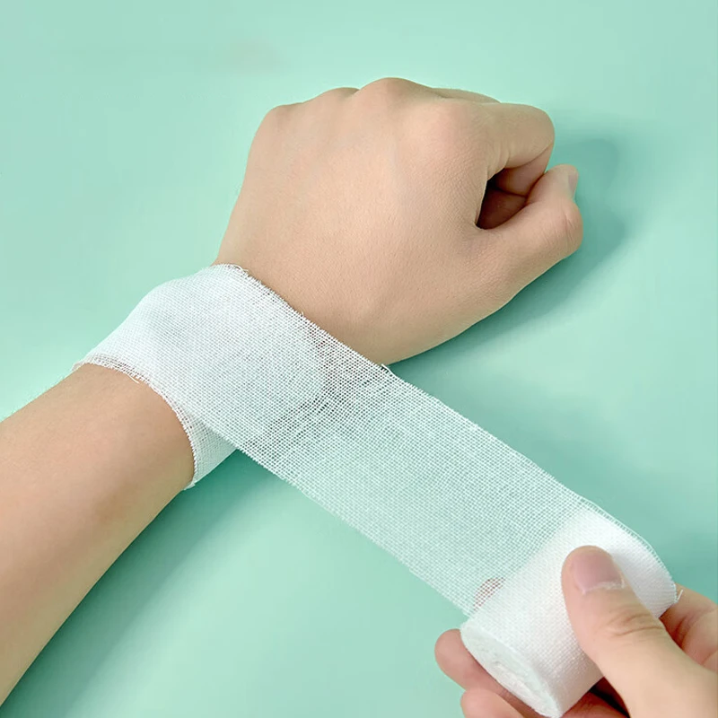 6m Sterilized Medical Cotton Gauze Bandage Rolls Soft Good Permeability and Breathability High Elasticity