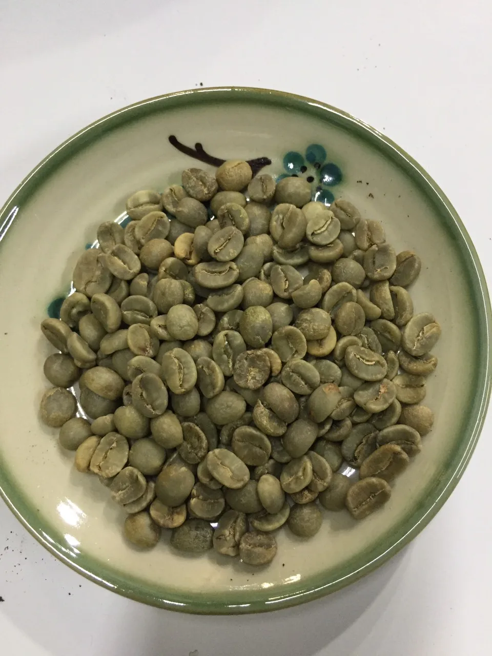 First Grade Green Arabica Cau Dat Coffee Beans In Jute Bag 60kg, Factory Price, New Crop