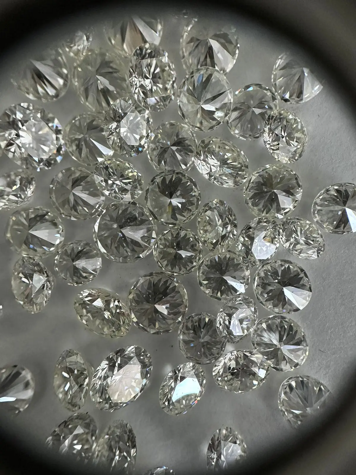 2 MM VVS VS Clarity & EFGH Color Natural Loose Diamonds calibrated size and sorted color at Affordable Price