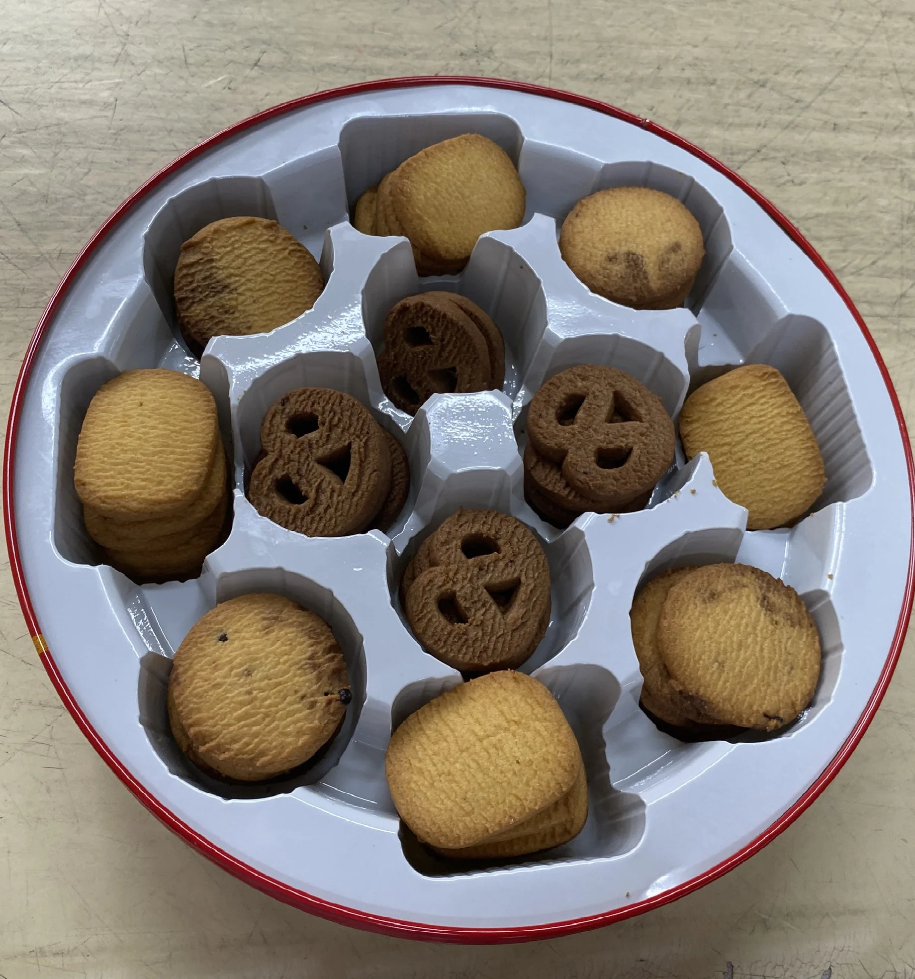 Top Selling - Omeli Brand Assorted Cookies in Round Tin Box Premium Quality Hot New Red or Blue Colour 362g HALAL ISO Sweet