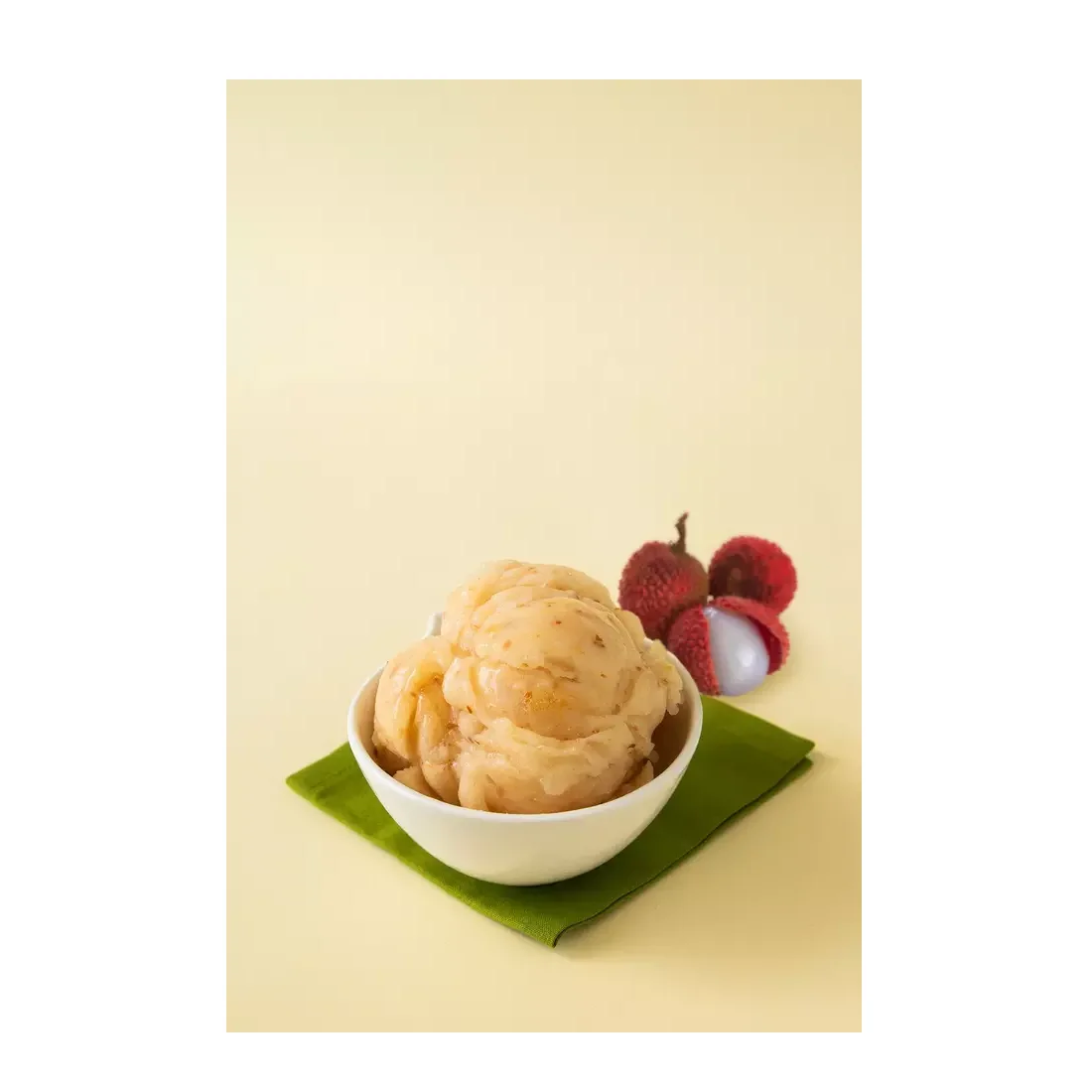 New Product Refreshing Fragrant No Artificial Colouring Frozen Fruity Sweet 3.5oz Cup Lychee Sorbet Ice Cream Made in Singapore