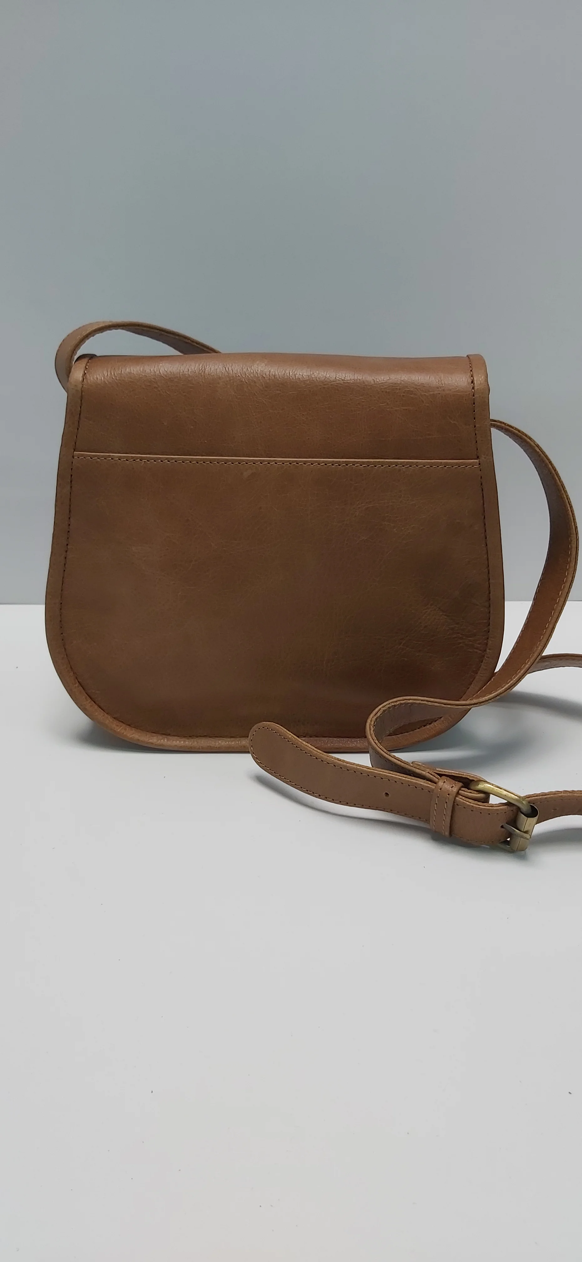 Woman Man For Bulk Selling Price New Design Leather Handmade Motorcycle Side Bag with Small Capacity from Indian Exporter