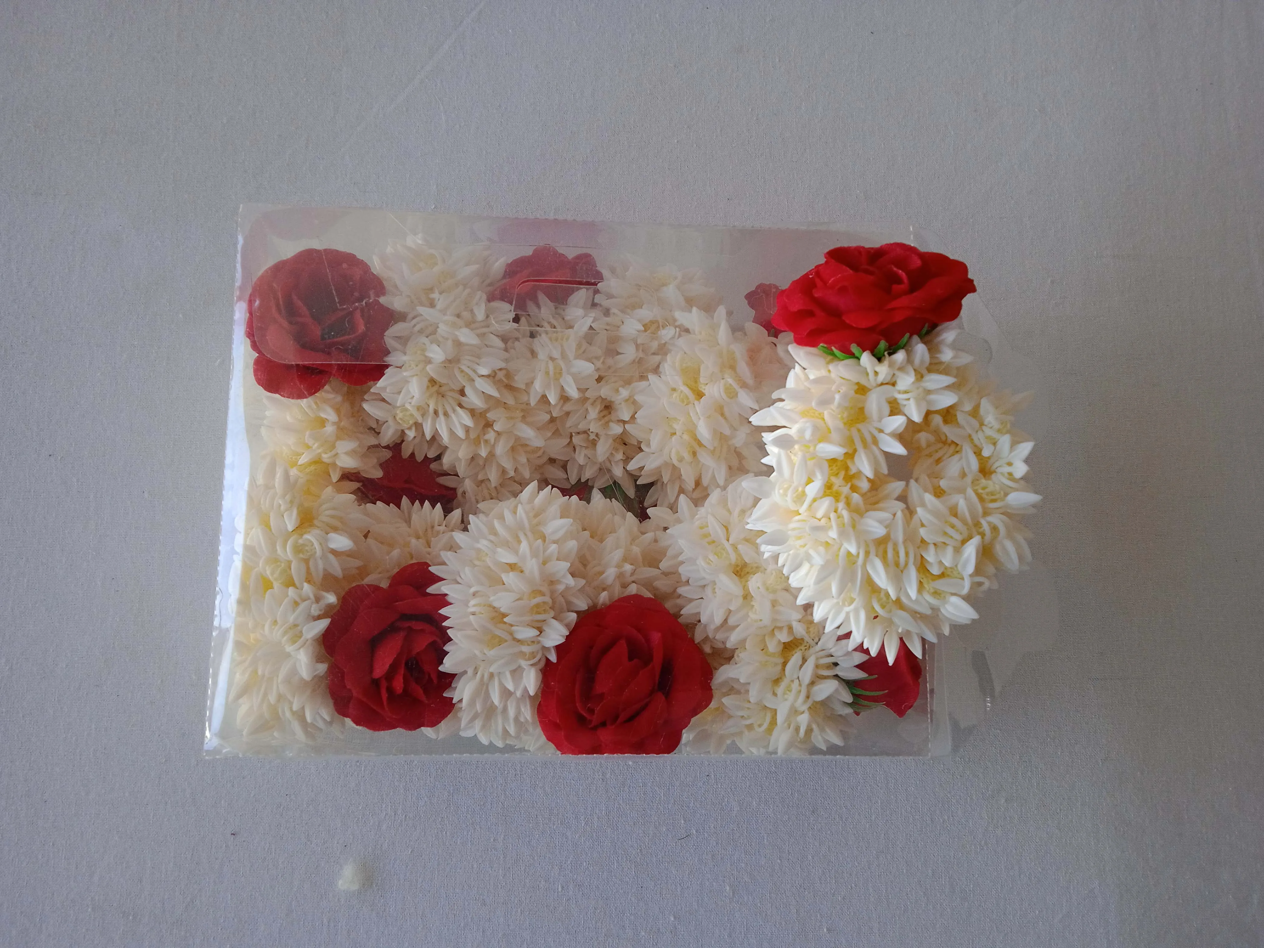 Beautiful Big Red Flower Haldi Hand Gajra Plastic Wristband Bracelet for Wedding Mehndi Bridesmaid New Year & Christmas Gift Set