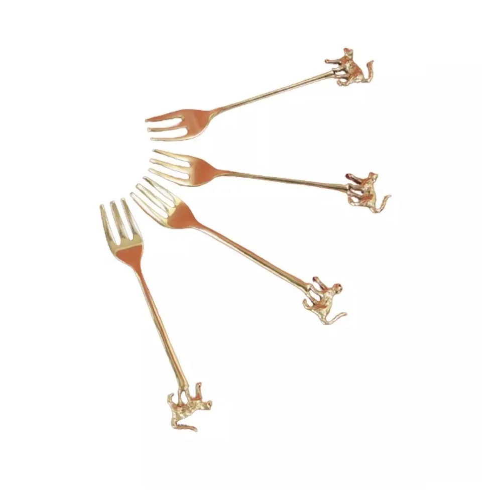 Gold Plated Metal Cutlery Set New Metal Flatware Set of 4 New Metal Flatware In Wholesale Price New Spoon And Fork