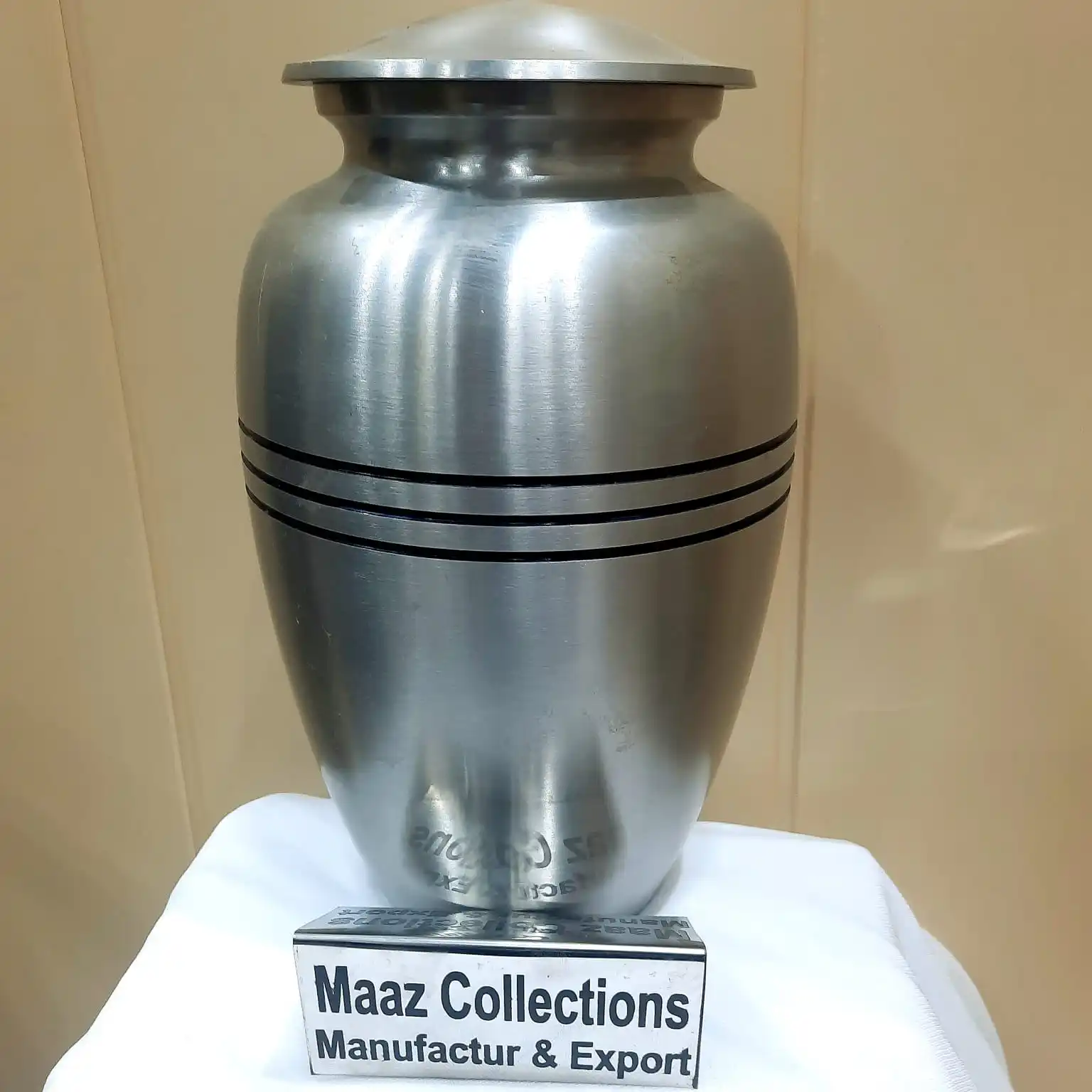 Металлическая урна для кремации ручной работы классический дизайн улучшенный с отделкой из полной эмали