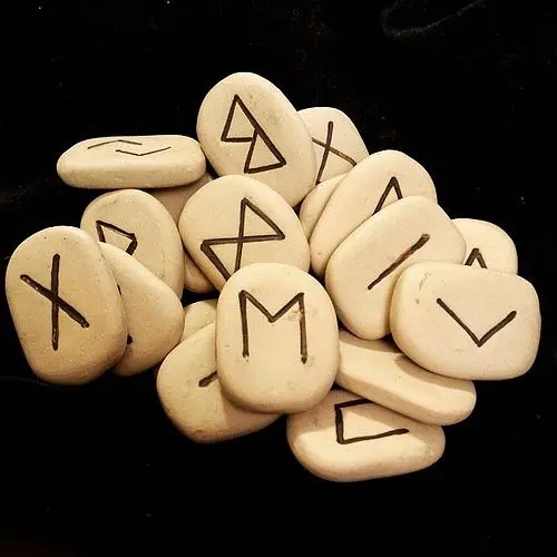 Hand Crafted Antique Rune Set Handmade Buffalo Bone White Bone Colour Rune set  With Love And Best Design For Play Agate