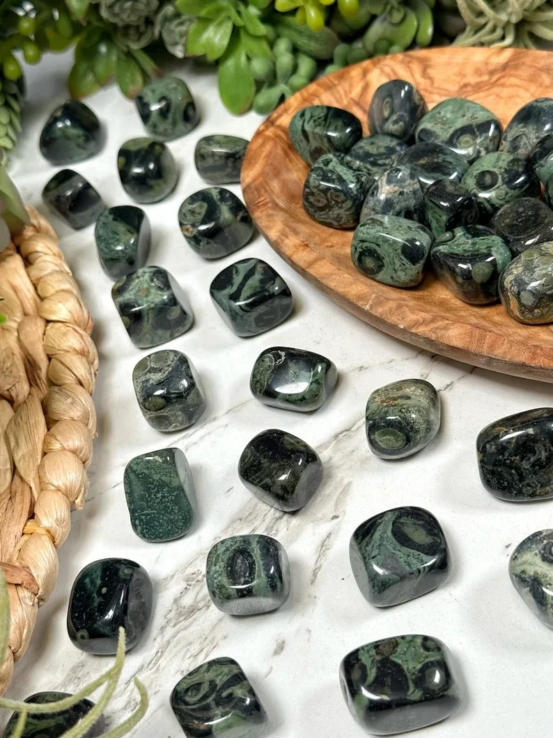 Factory Price Natural Green Kambaba Jasper Tumbled Stone Polished Healing Crystal Tumbles Reiki Charged Metaphysical Stone