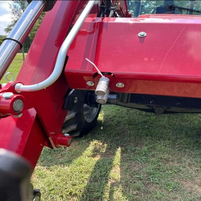 4X4 EXCELLENT TRACTOR WITH 175 FOR SALE