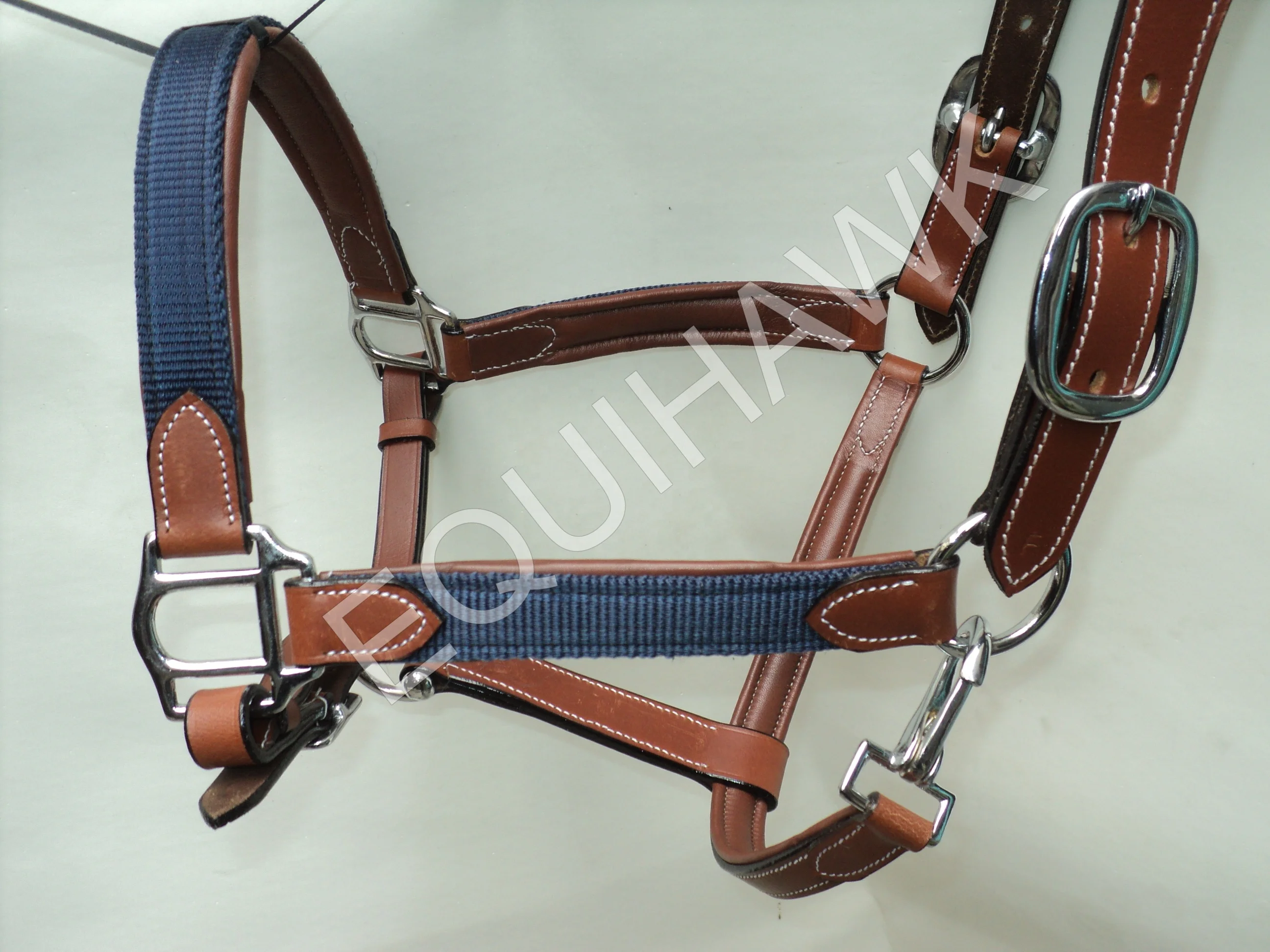 Оптовая продажа от производителя кожаная лямка через шею для лошадей с PMC-дизайном латунный фитинг/анатомическая