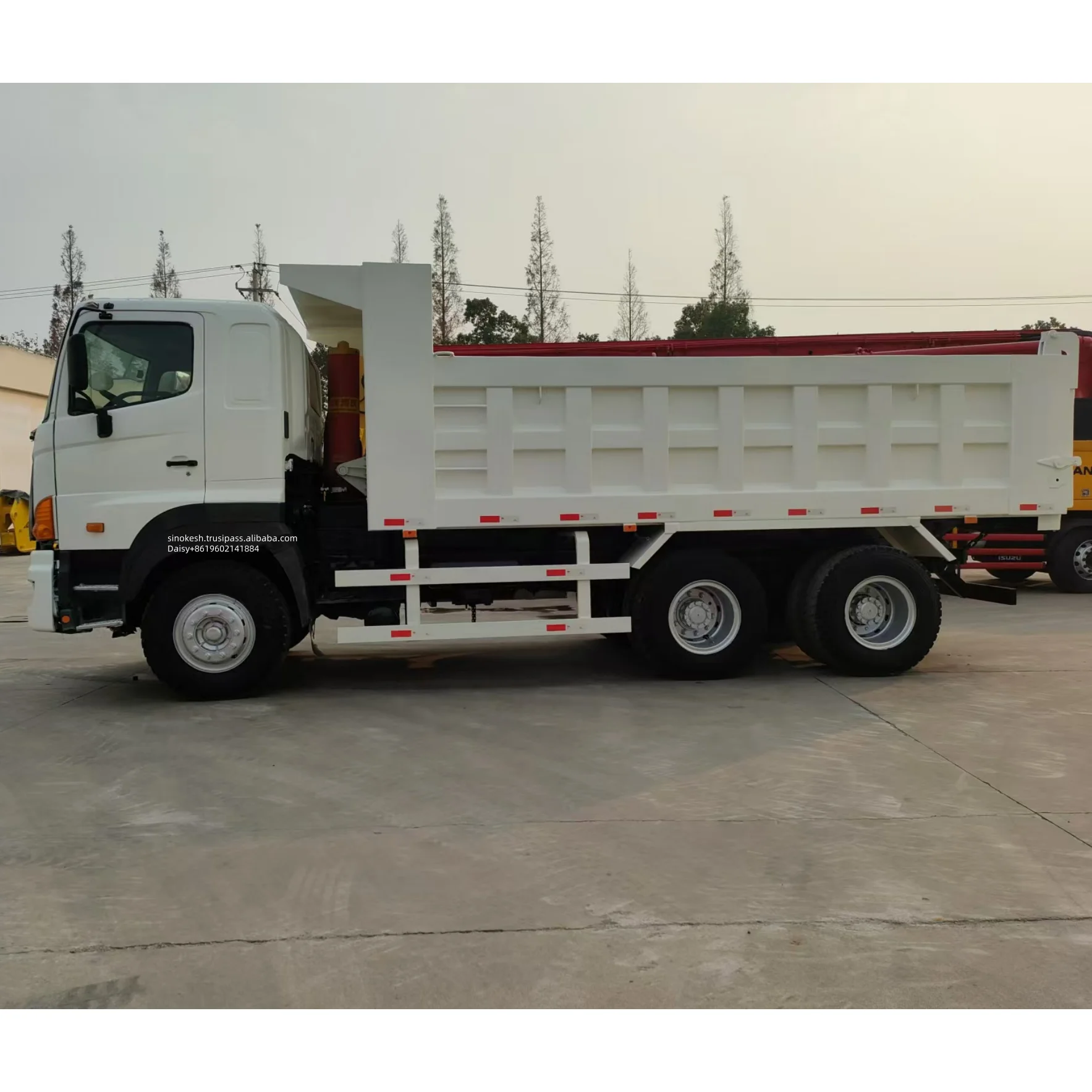 Brand New HINO 700 Tractor Truck 420HP 4X2 for Exporting