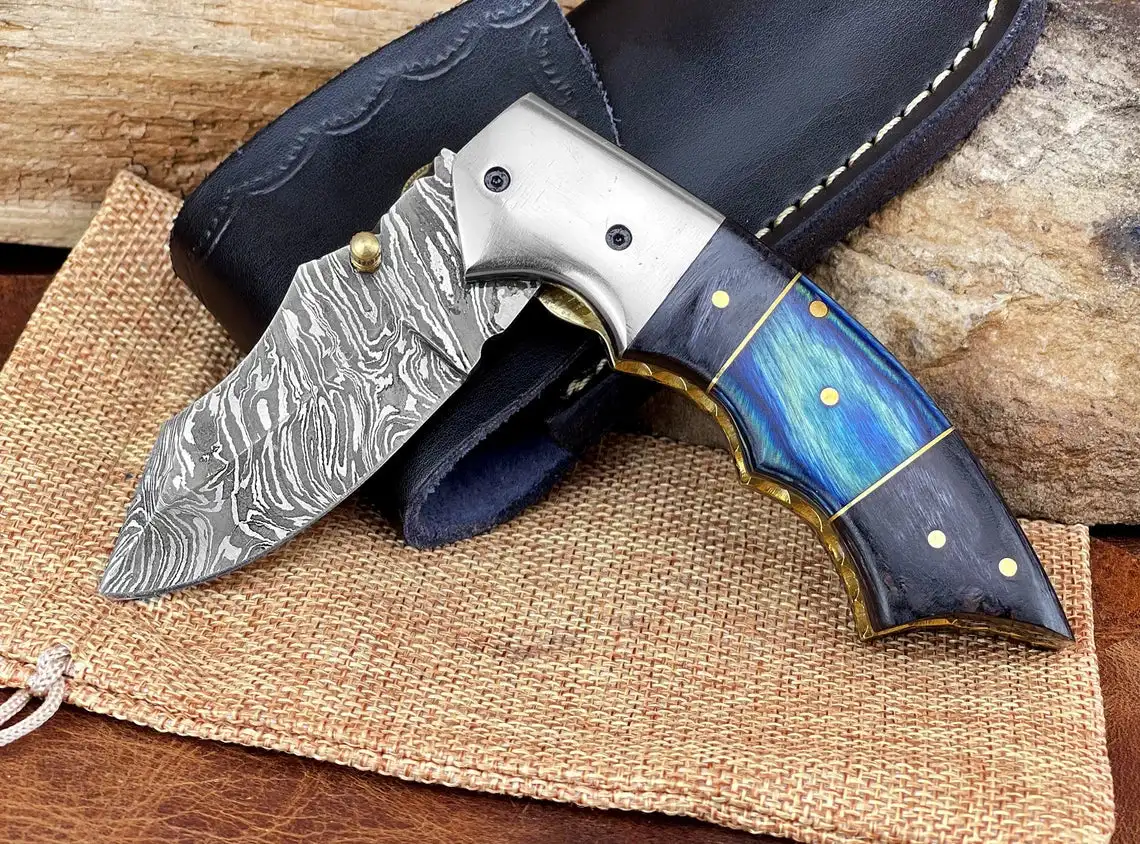 Damascus Pattern Stainless Steel Folding Pocket Knife Chef Knife Set for EDC & Outdoor Camping with Folded Wood Handle
