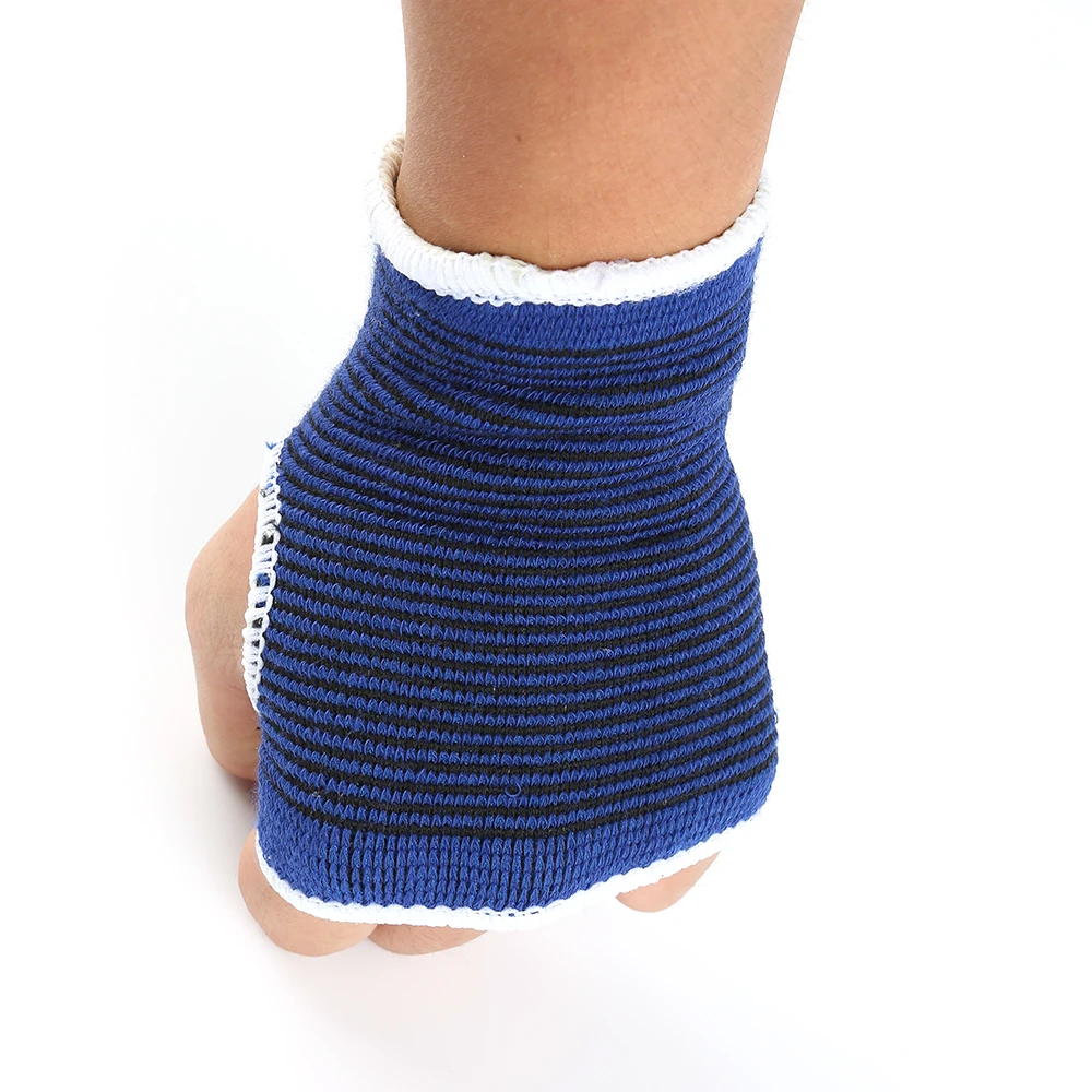 Soft Breathable Adjustable Half Finger Support Protector Sport Wrist Palm Thumb Brace