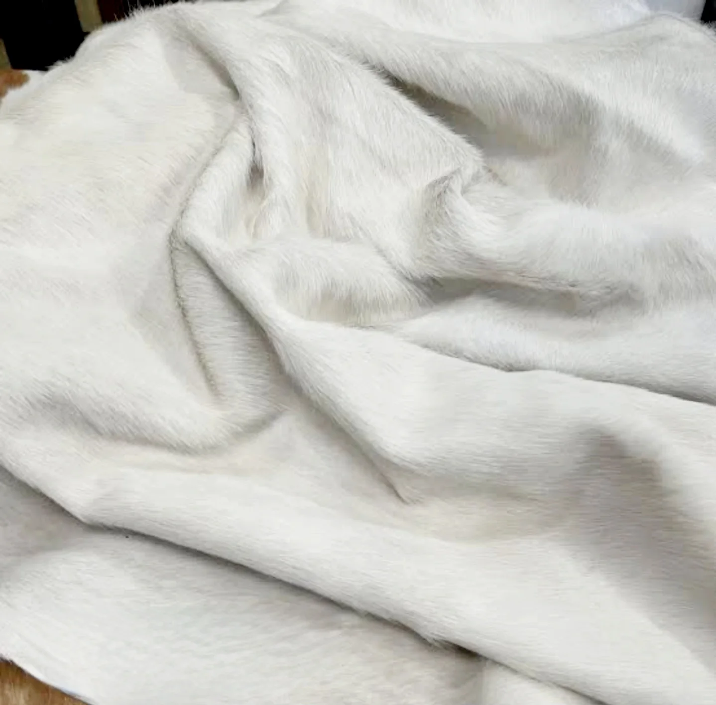 High Quality White Cow Hair on Leather for Sofa Furniture Genuine Cow Skin Material 2024 Trending Durable Export Premium Quality