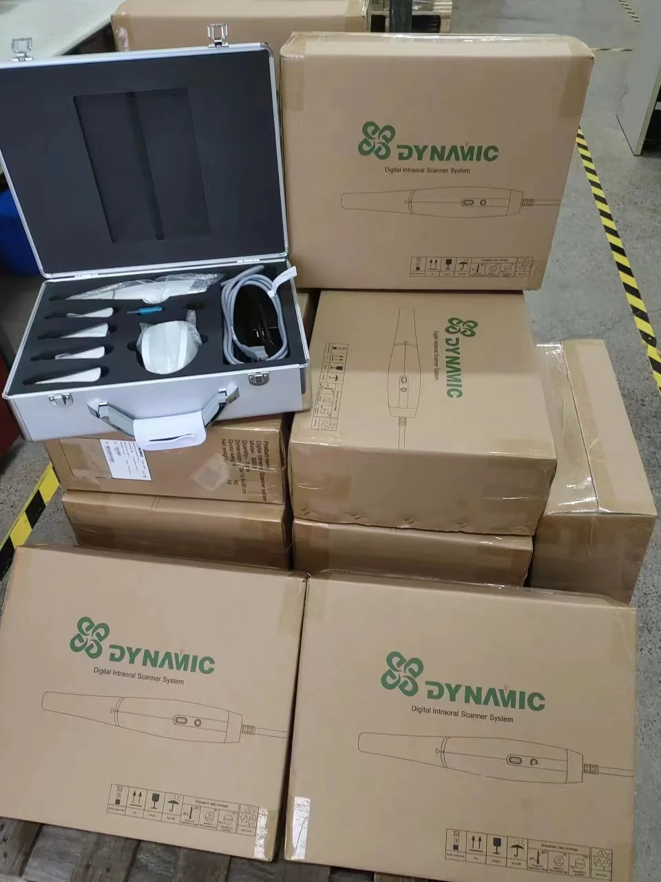 Hot Sale DYNAMIC  DDS300 Scanner Dental Intraoral Scanner