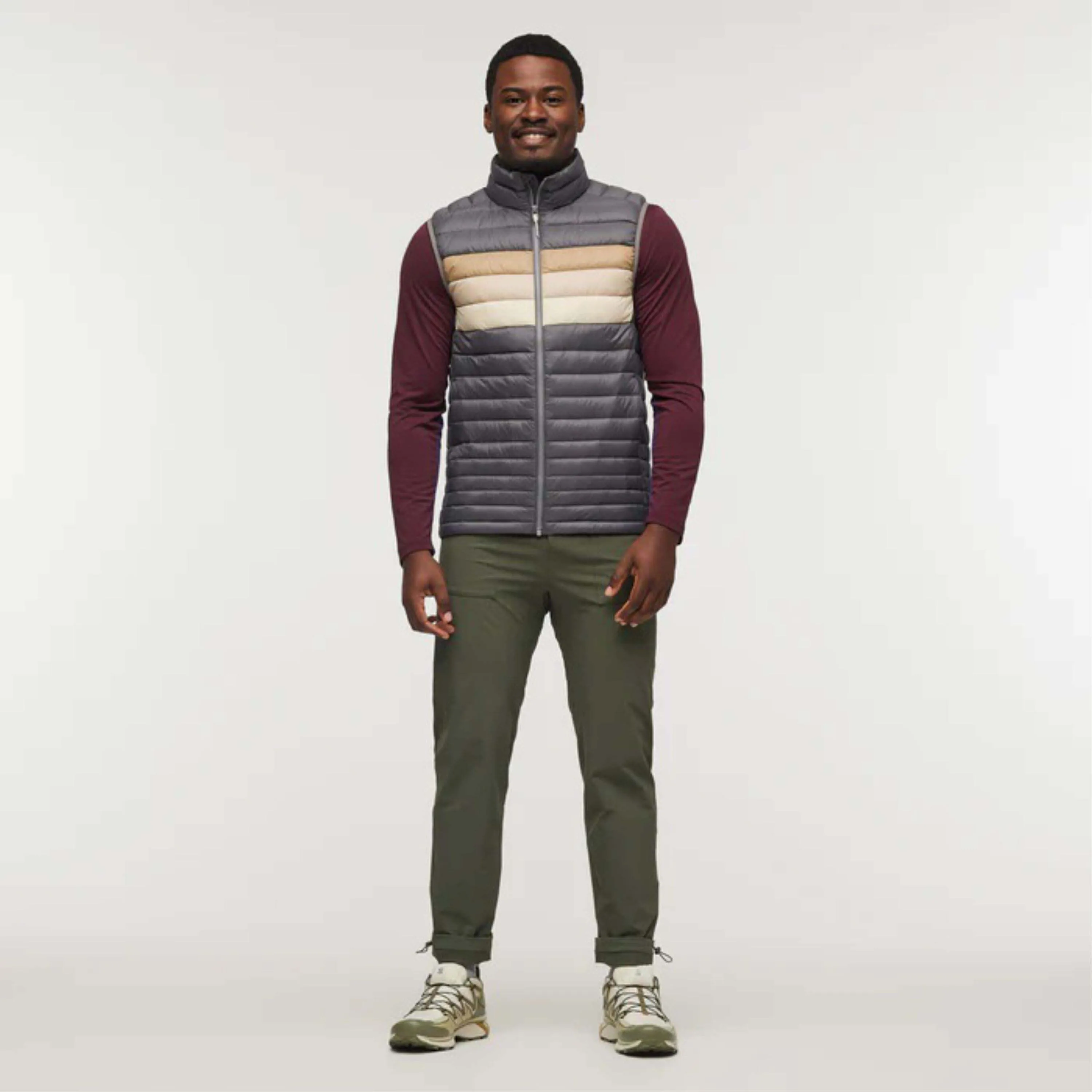 Rugged Men Duck Down Insulated Vest Durable Breathable Outdoor Gear Essential for Winter Activities