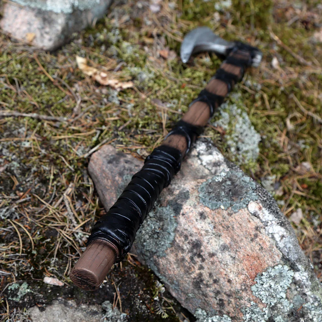 High Quality Custom Hand Forged Carbon Steel Viking axe Craftsmanship with leather sheath Camping axe