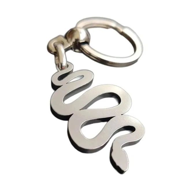 Luxurious Full Metal Snake Keychain Stylish Durable Snake Pattern Keyring Ideal Gift for Him Elegant Casual Accessory