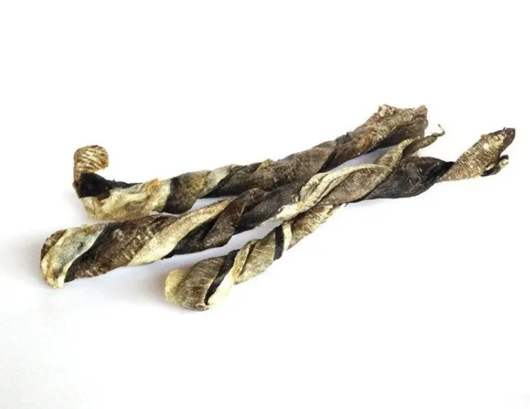 Оптовая продажа лакомство для собак из кожи лосося и рыбы закуски домашних животных товары 12 месяцев высококачественные недорогие оптовые заказы