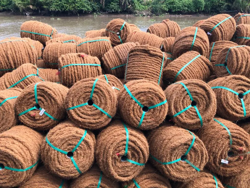 Coir Fiber Rope 8mm High Quality Wear/ Resisting 2mm 4mm/ Jute Twine String Hemp 99 Gold Data Vietnam